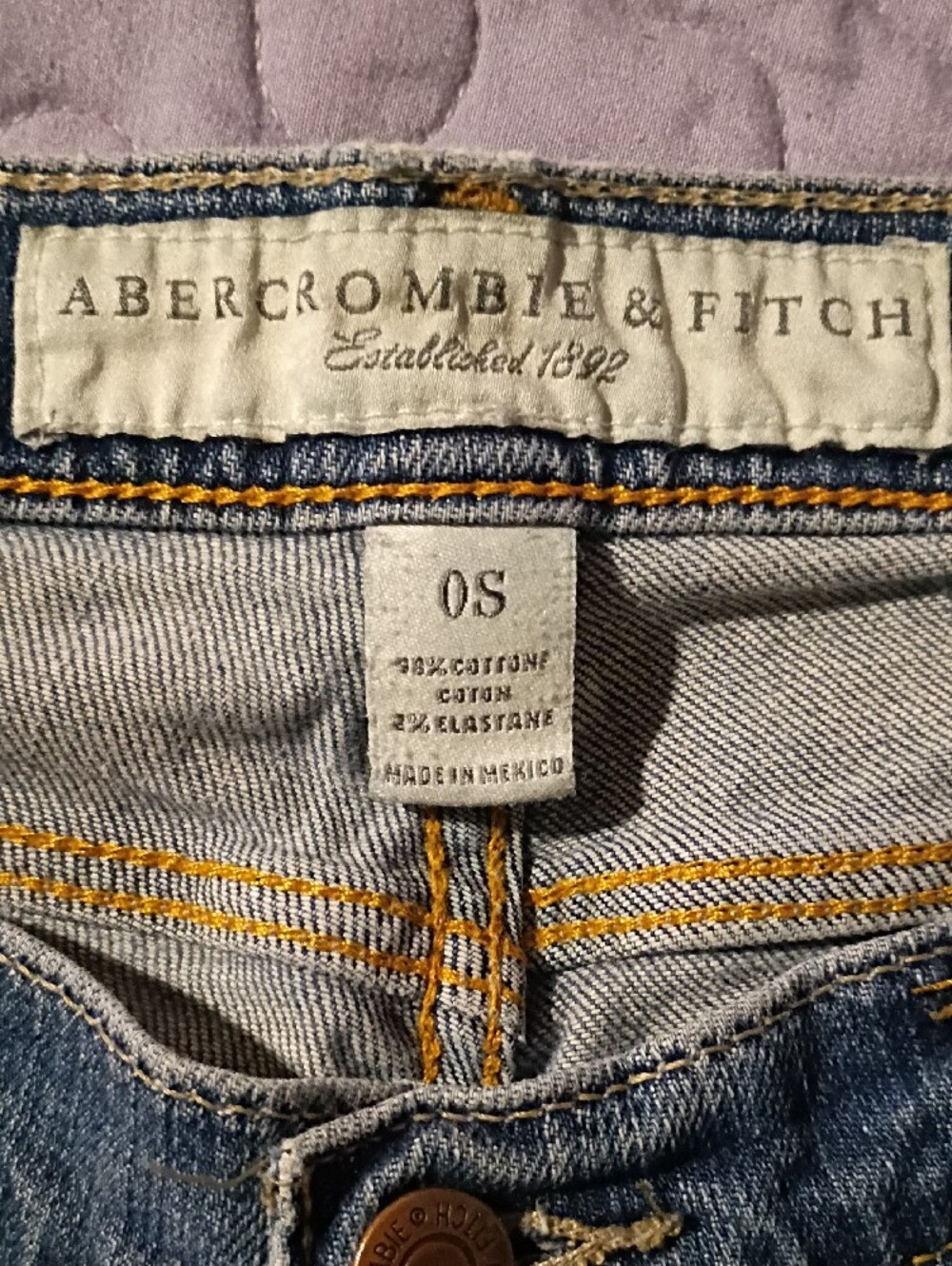 Abercrombie & Fitch Womens Classic Jeans - Picture 3 of 4